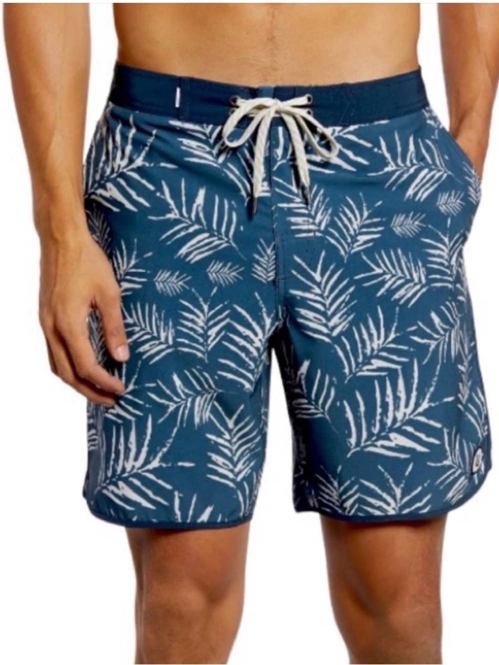 Vuori Cruise Hybrid Board Shorts 32 Indigo Floating Palm Swim Trunks